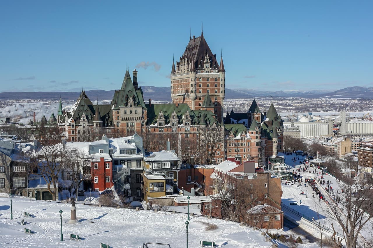 Image of a Canadian castle in winter